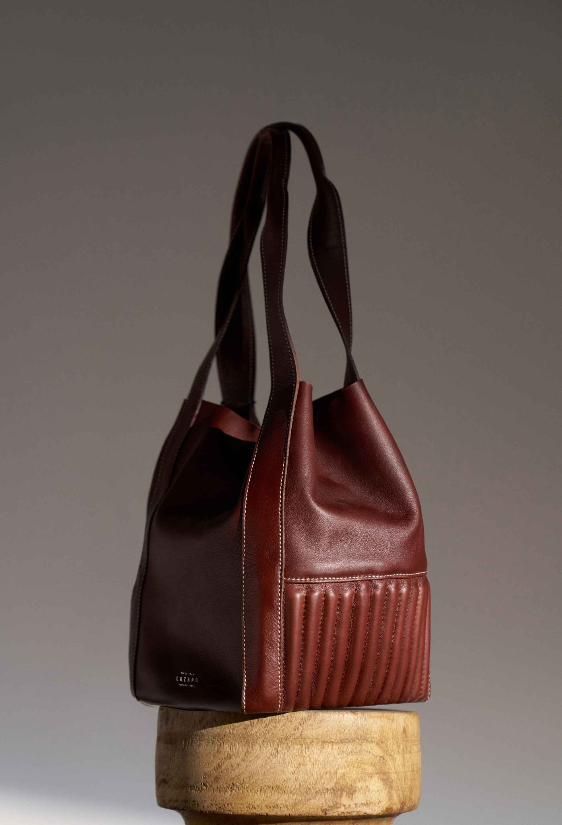 Small Leather Bucket Bag 'Ushuaia' - Coffee