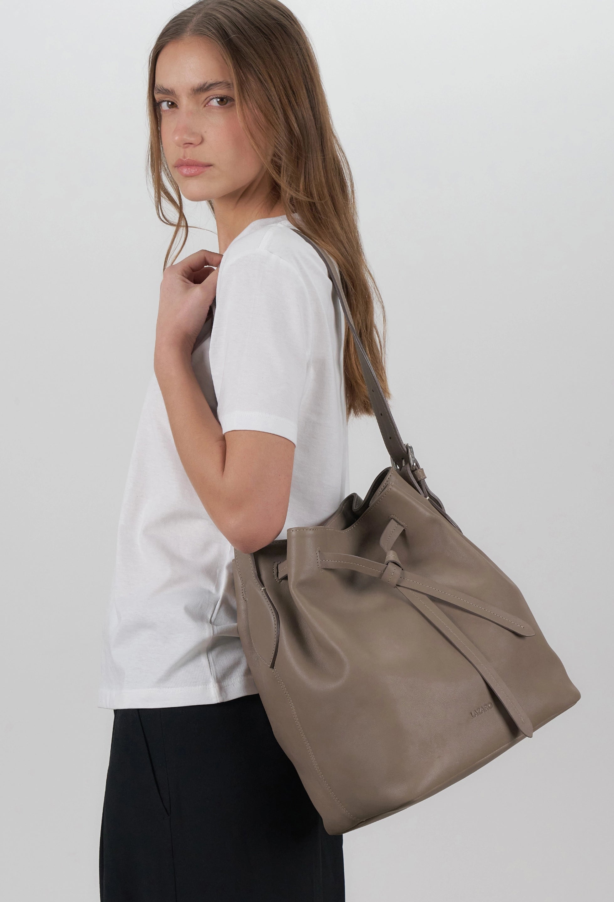Coya Leather Bucket Bag - Mink