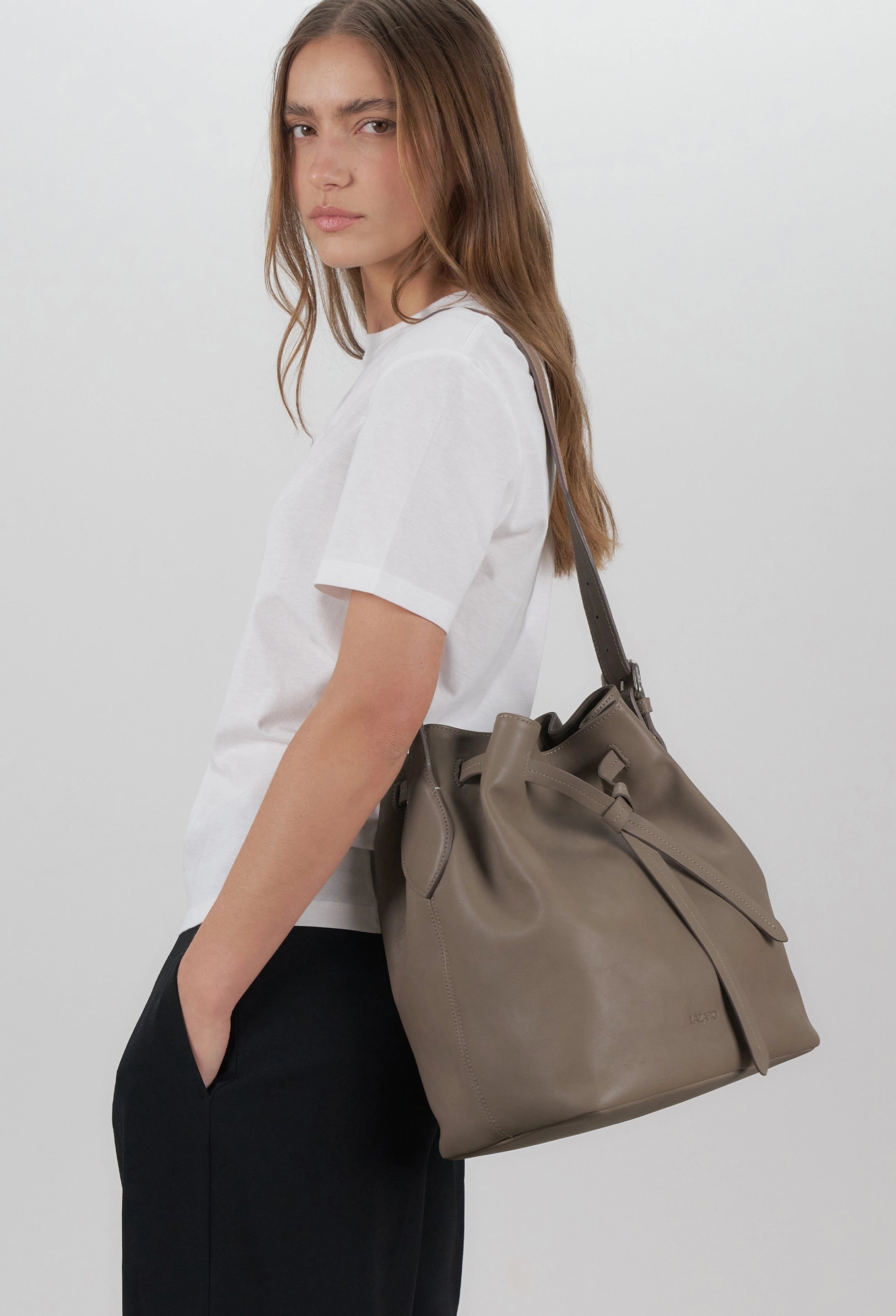 Coya Leather Bucket Bag - Mink