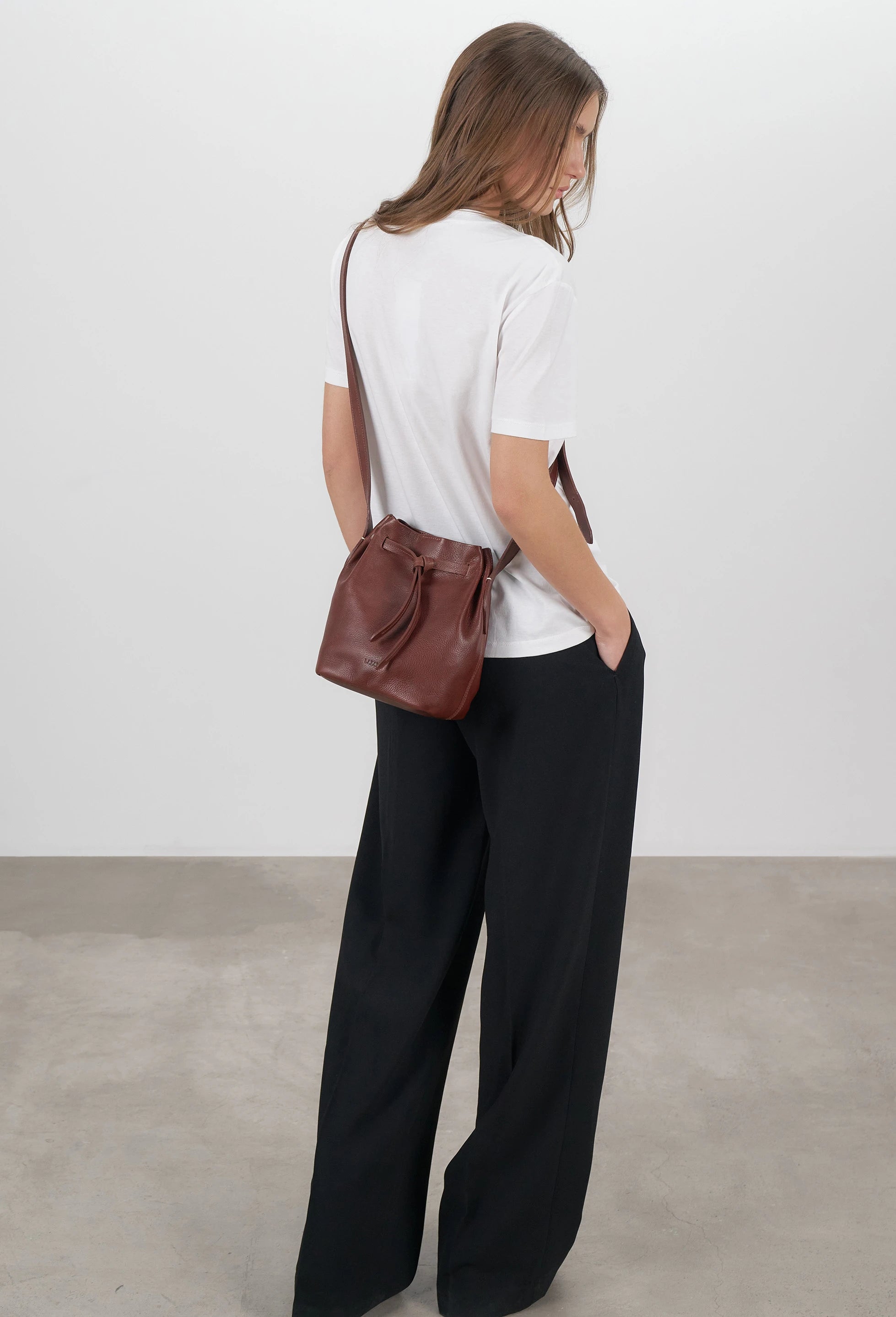 Coya Small Leather Bucket Bag - Brown