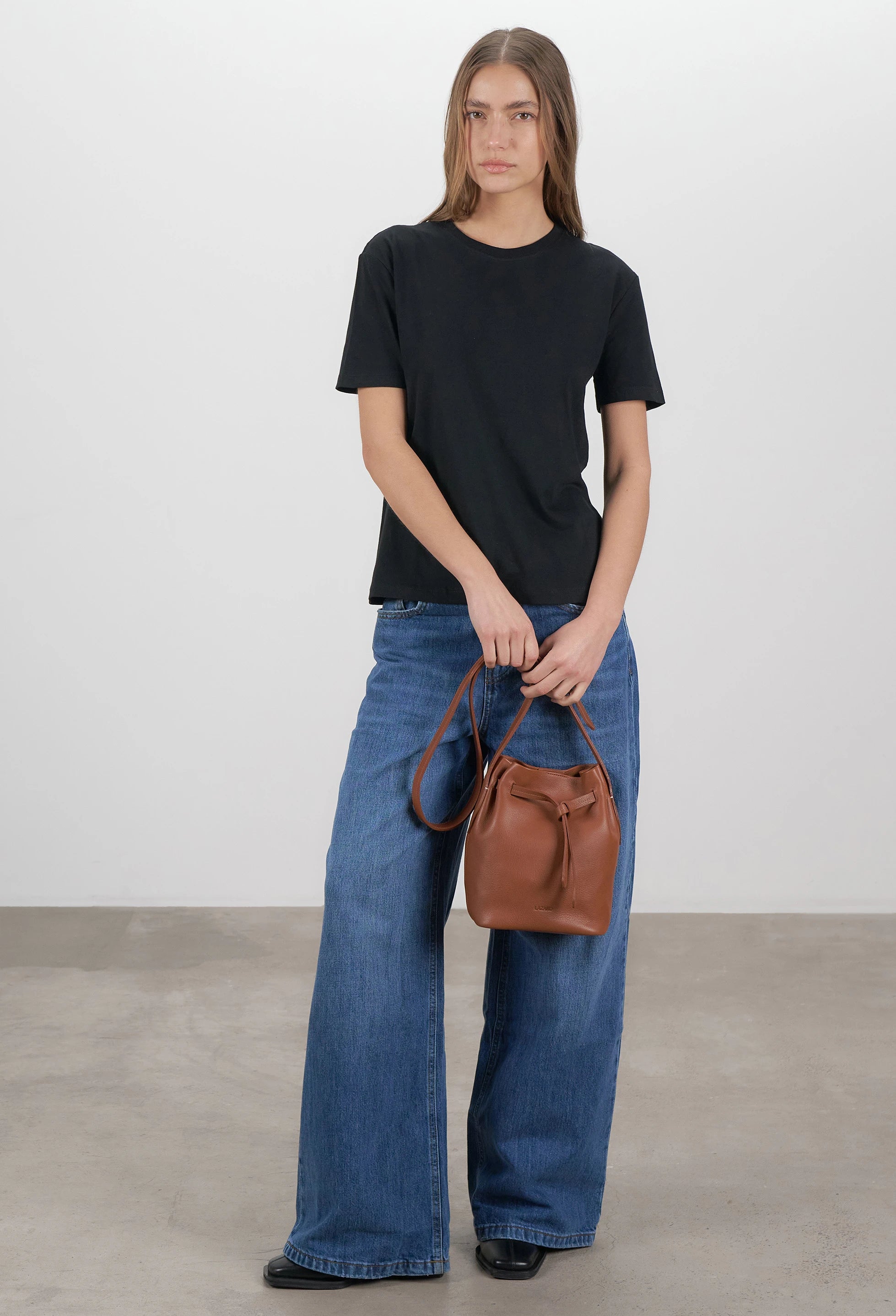 Coya Small Leather Bucket Bag - Cognac