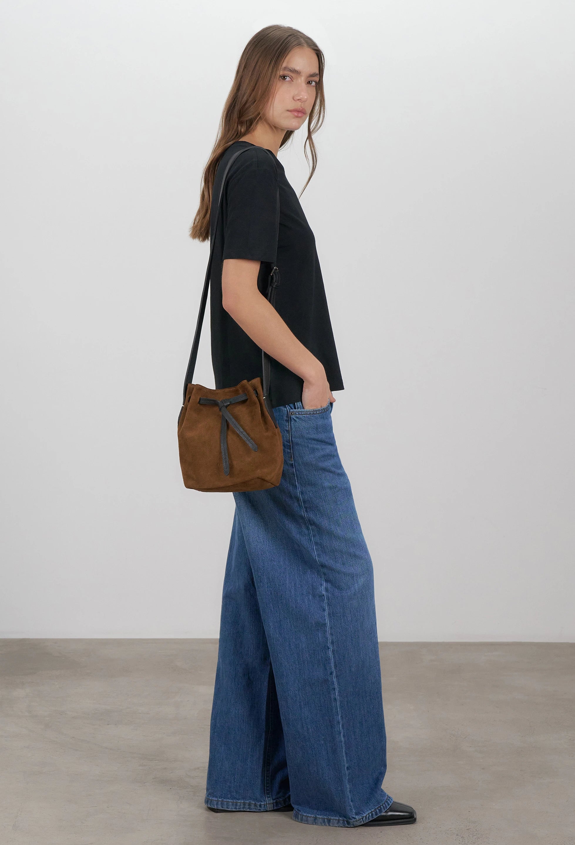 Coya Small Leather Bucket Bag - Tan Suede