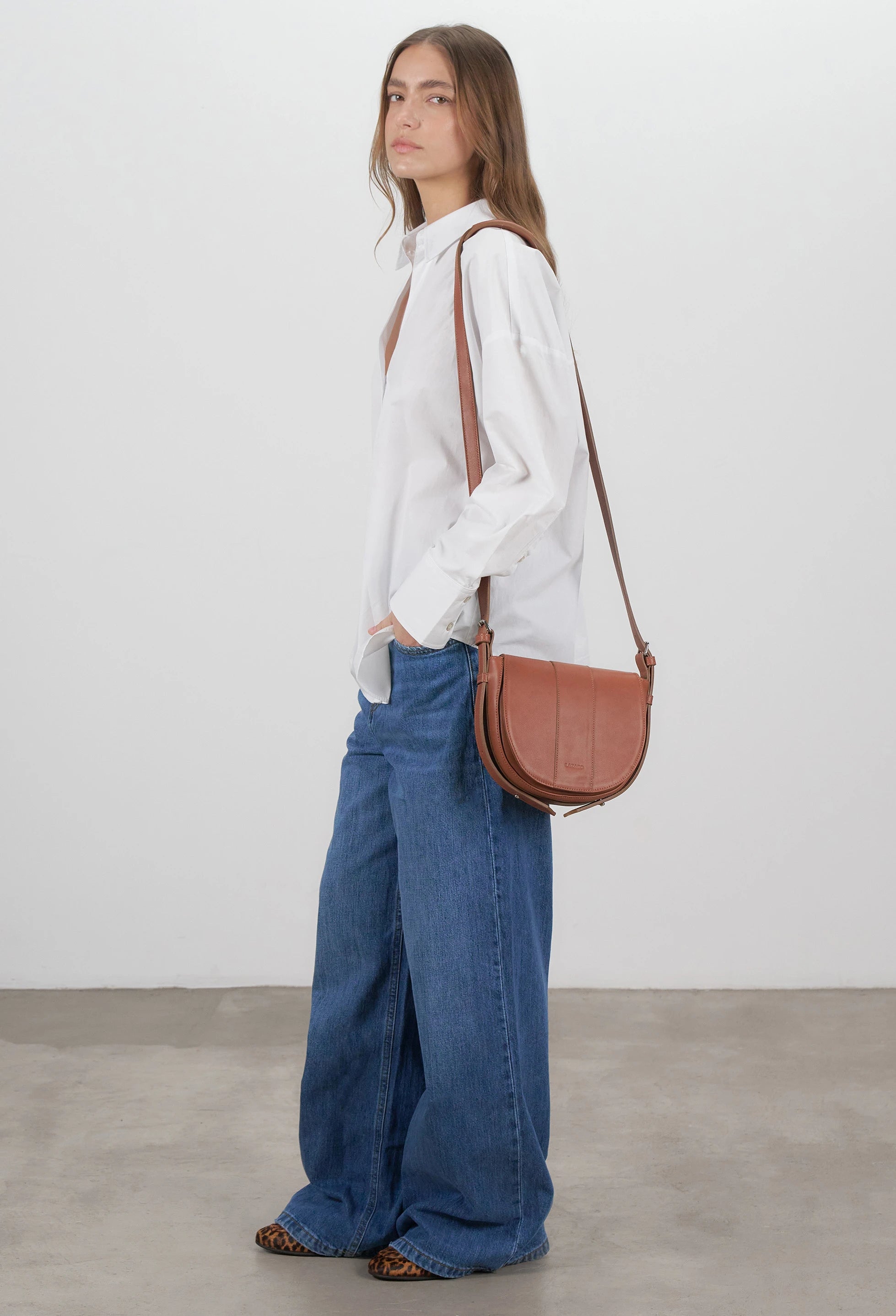 Sisa Leather Saddle Bag - Cognac