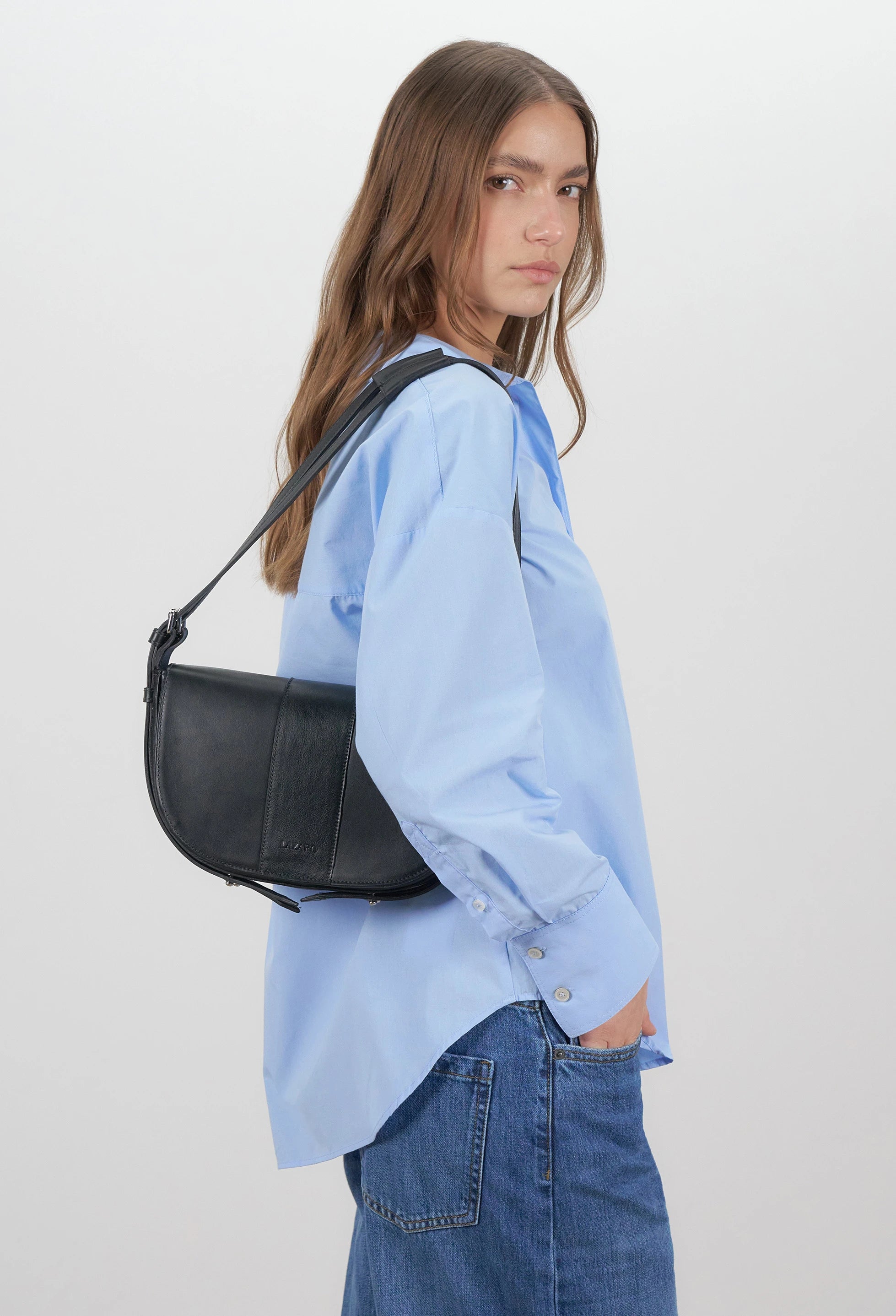 Sisa Leather Shoulder Bag - Black