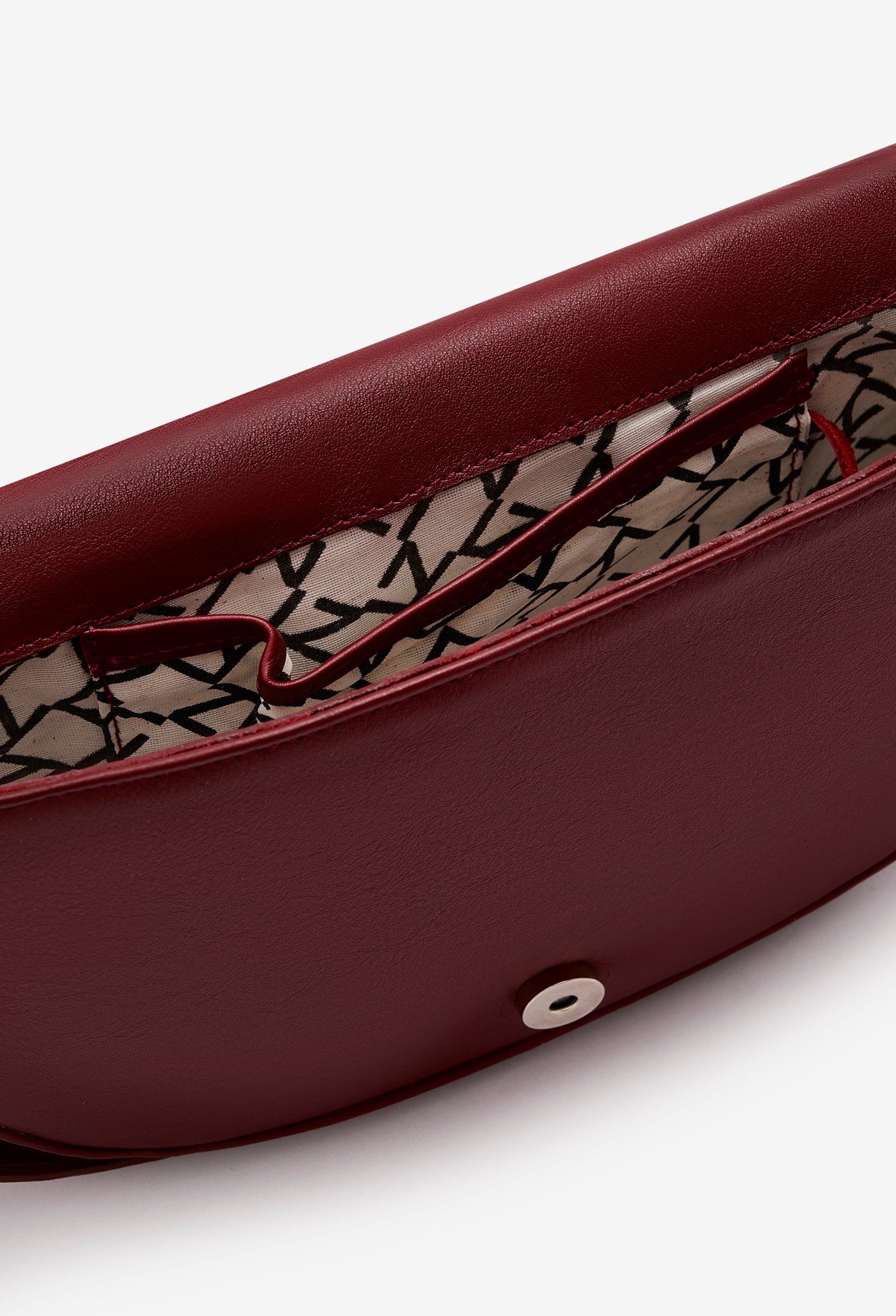 Sisa Leather Shoulder Bag - Burgundy