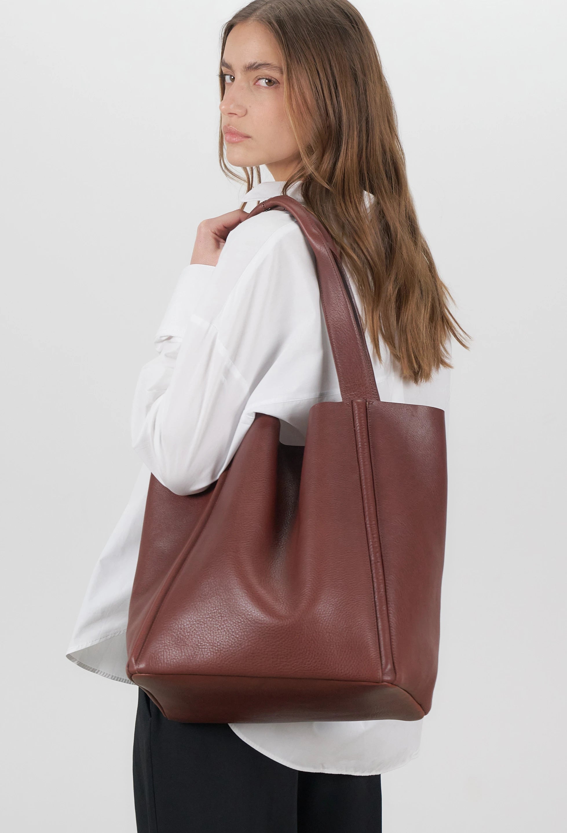 Tala Large Leather Tote Bag - Brown