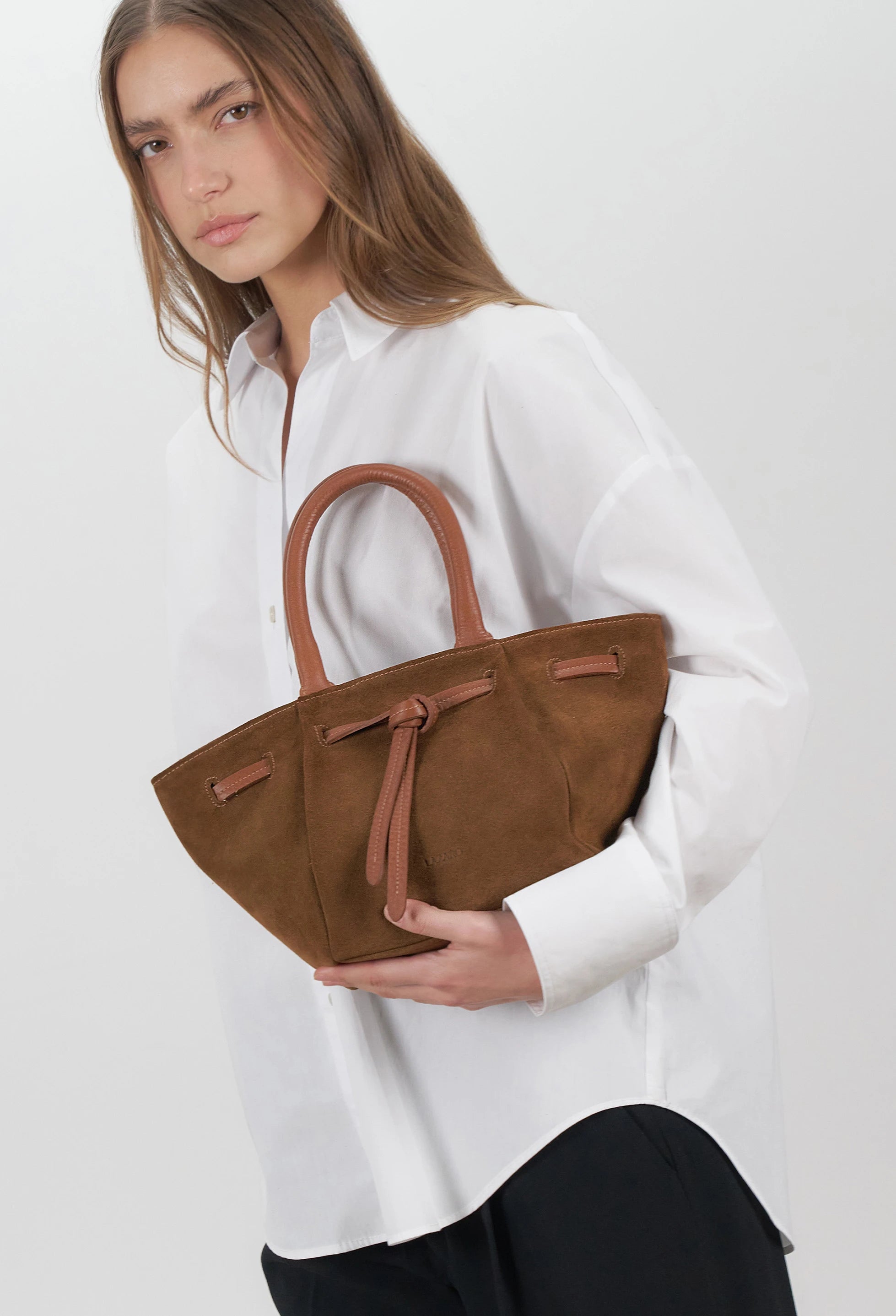 Warmi Carryall Leather Bag - Tan Suede