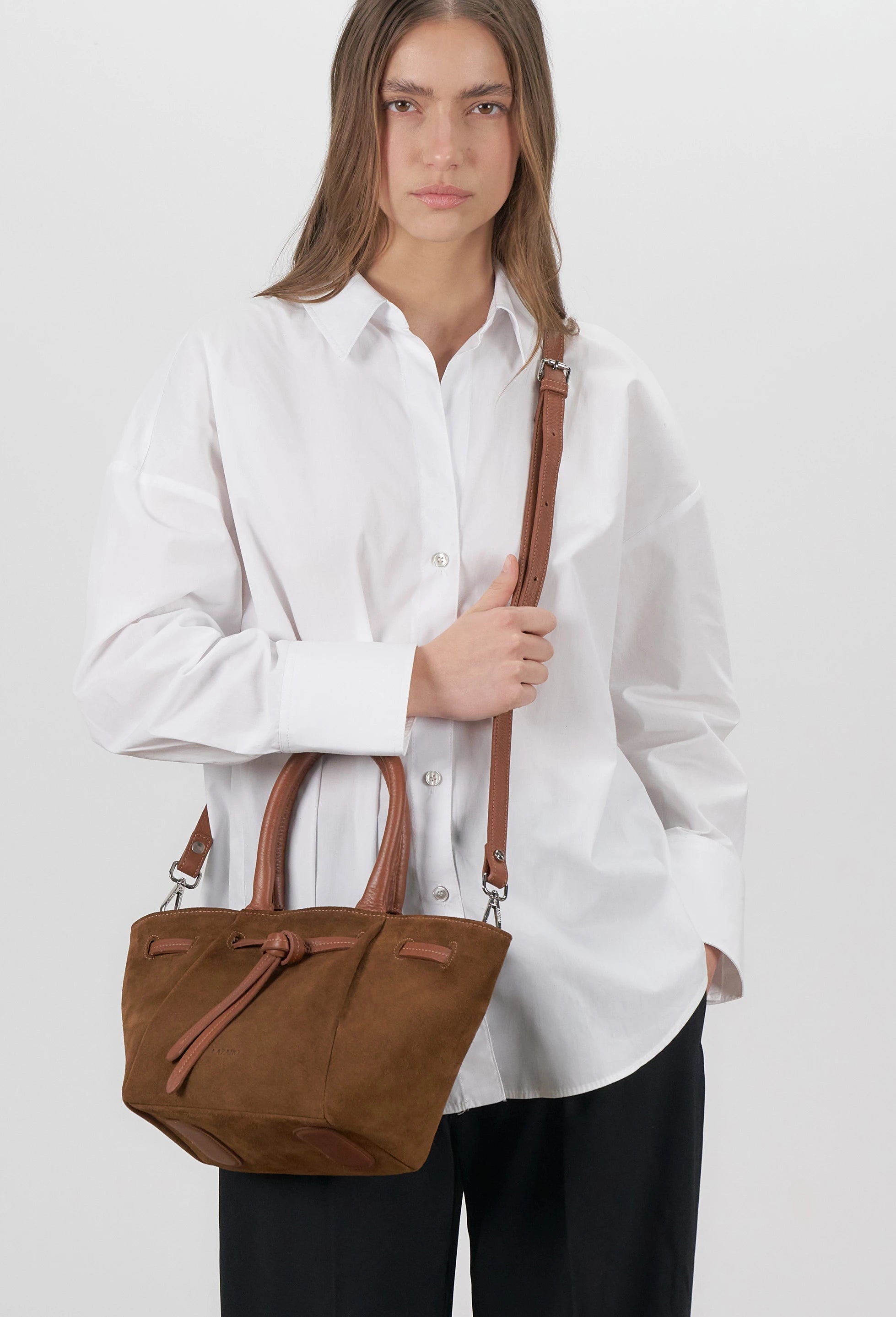 Warmi Carryall Leather Bag - Tan Suede