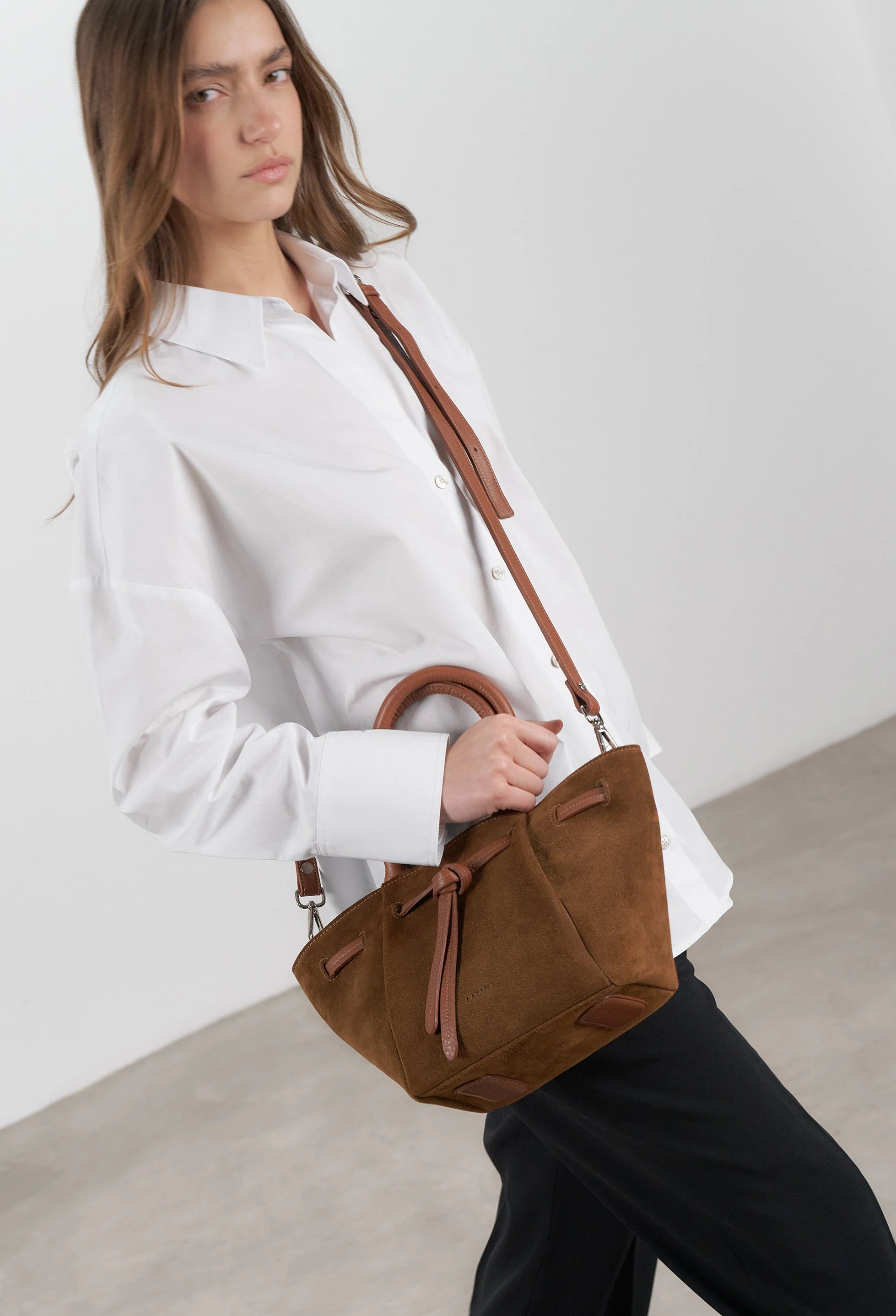 Warmi Carryall Leather Bag - Tan Suede