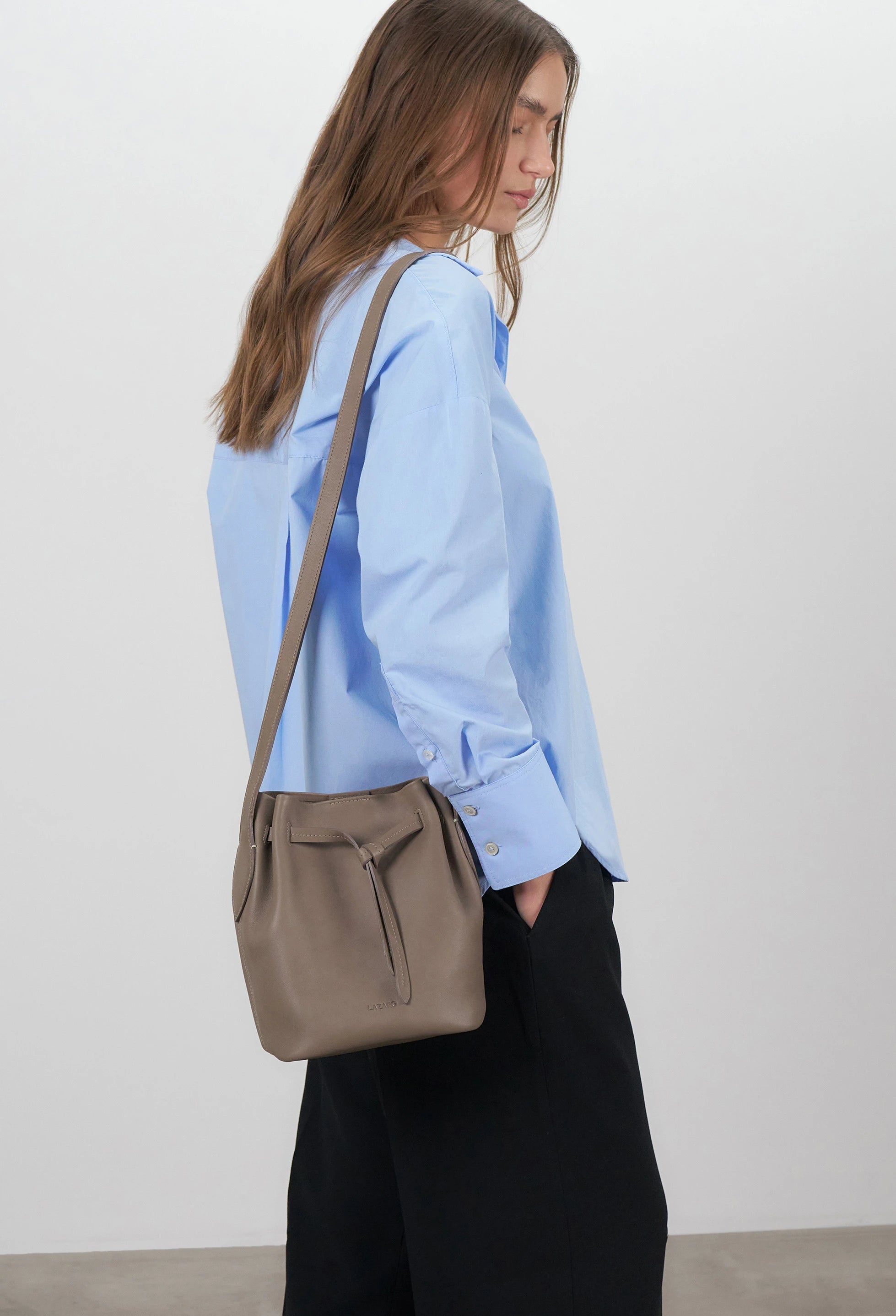 Coya Small Leather Bucket Bag - Mink