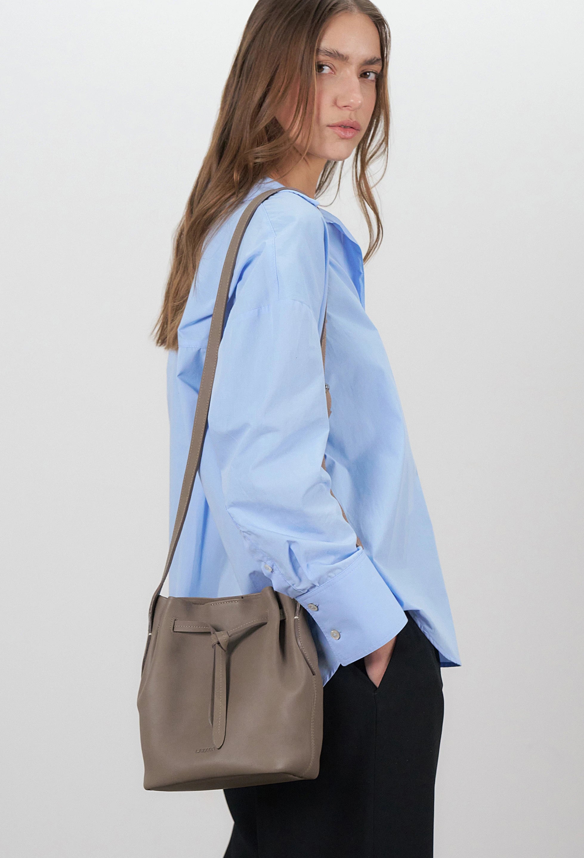 Coya Small Leather Bucket Bag - Mink