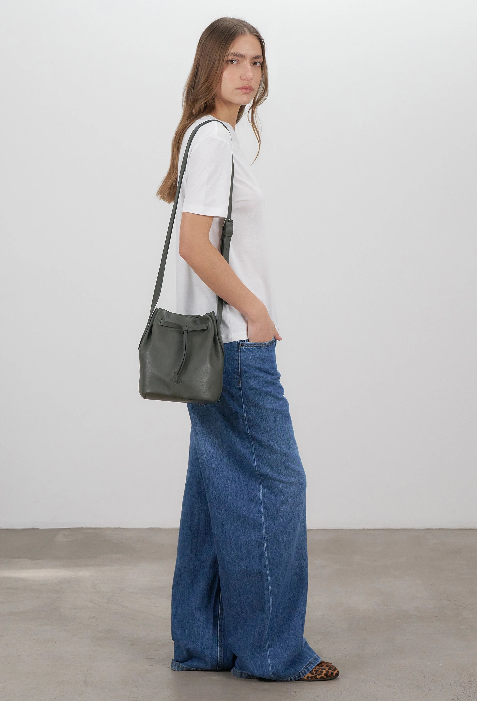 Coya Small Leather Bucket Bag - Olive