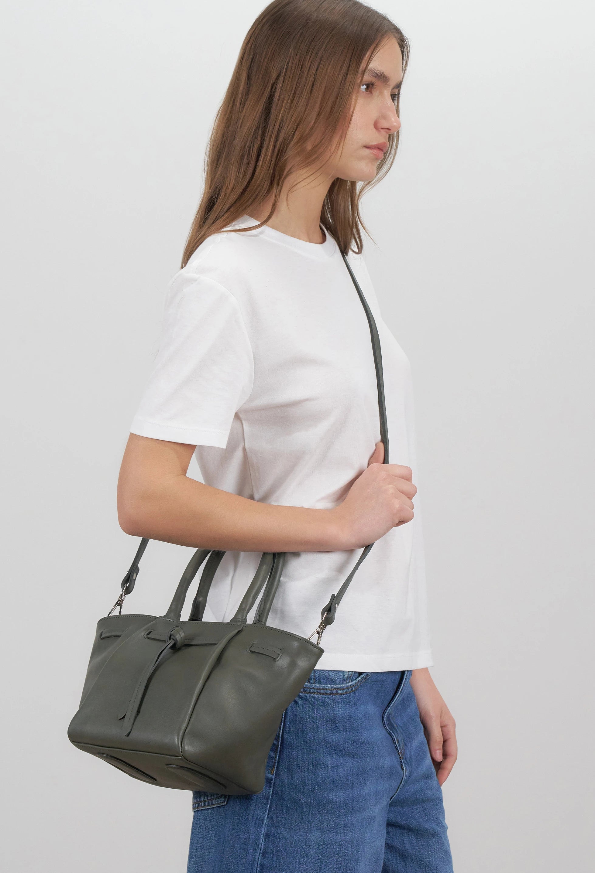 Warmi Carryall Leather Bag - Olive