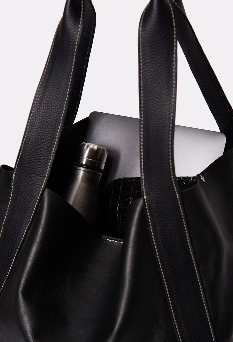 Black Leather Bucket Bag 'Ushuaia'